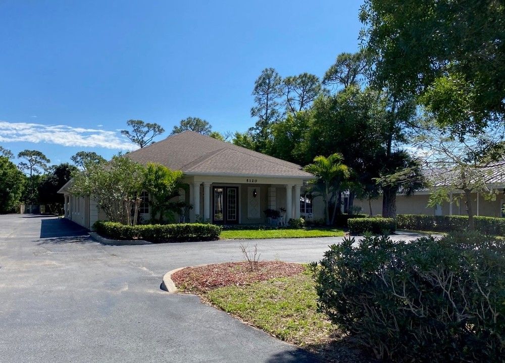 Office/Medical Space: 5120 Turnpike Feeder Rd, Fort Pierce, FL 34951